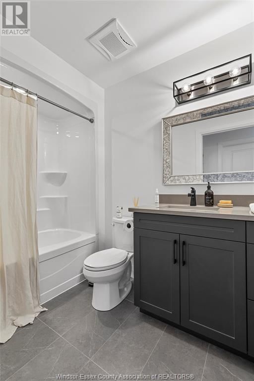 320 - 3817 HOWARD AVENUE Image 22