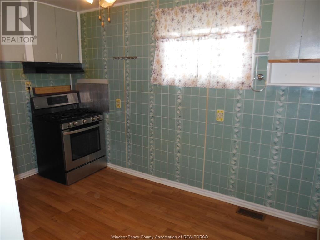2287 GROVE Image 6