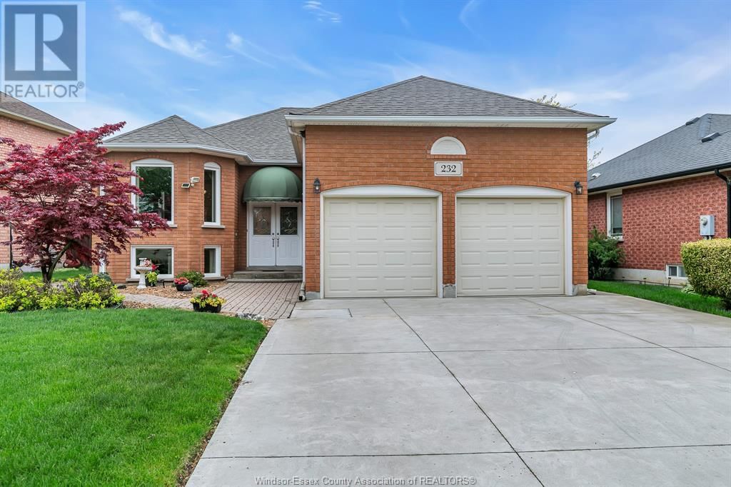 232 EVELEIGH CRESCENT Image 1