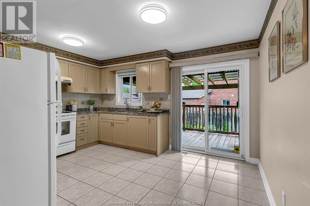 232 EVELEIGH CRESCENT Image 11
