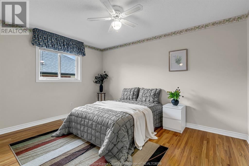 232 EVELEIGH CRESCENT Image 14