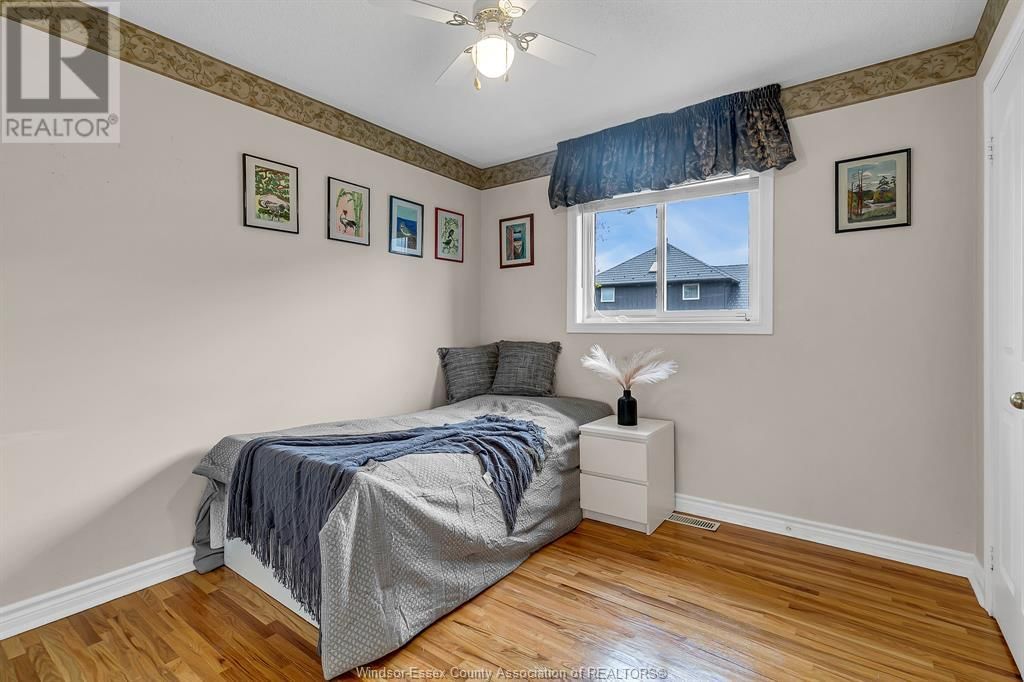 232 EVELEIGH CRESCENT Image 15