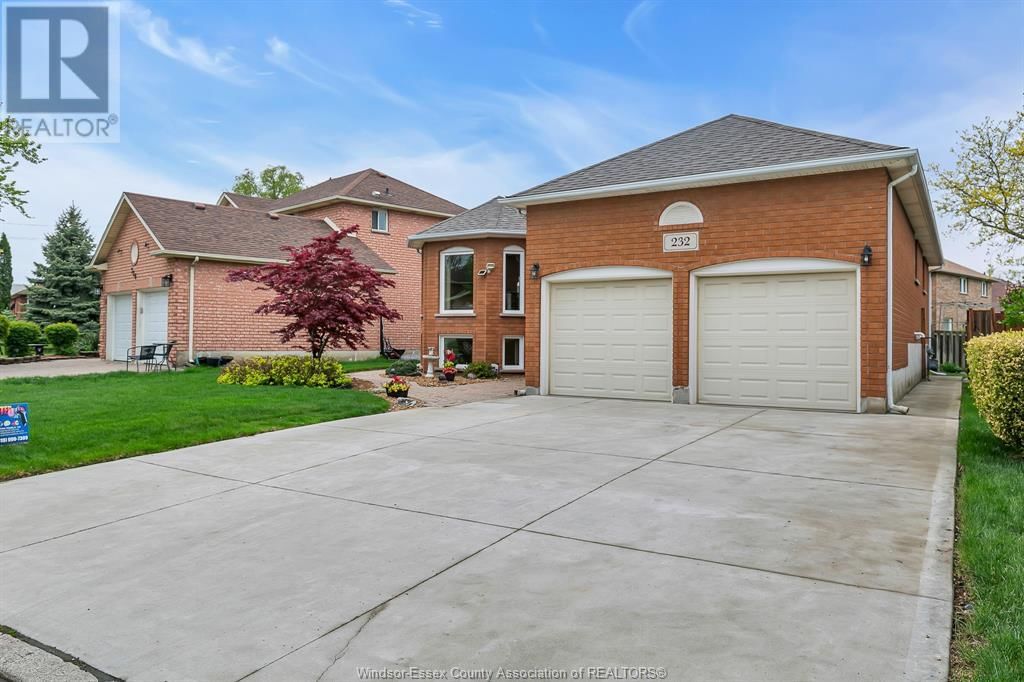 232 EVELEIGH CRESCENT Image 3