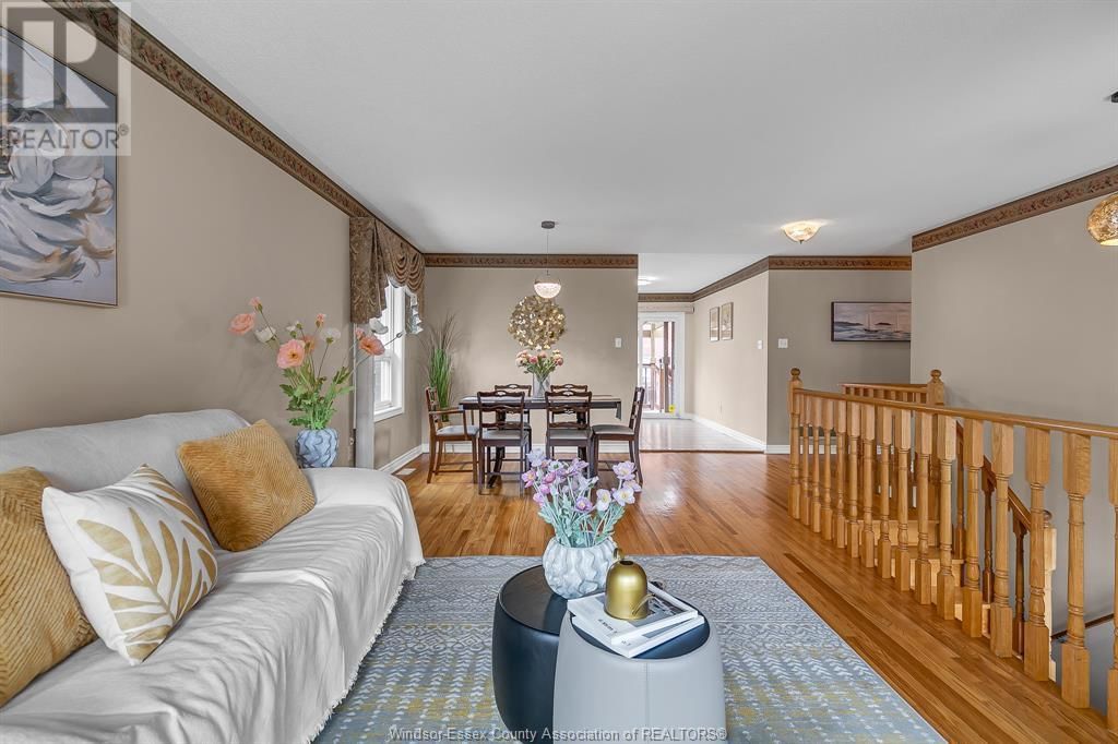 232 EVELEIGH CRESCENT Image 7
