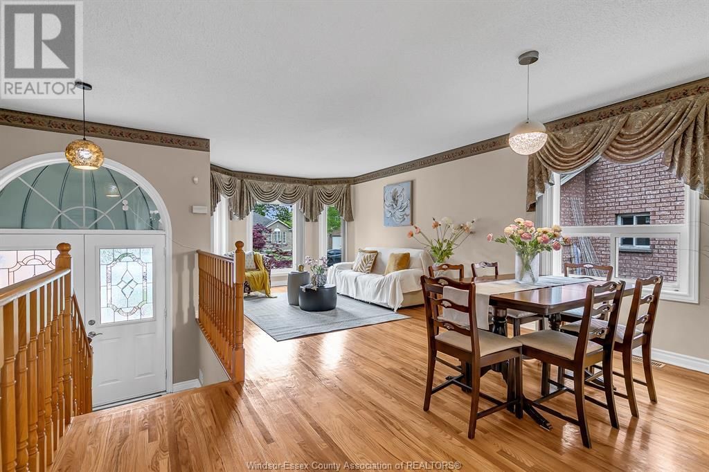 232 EVELEIGH CRESCENT Image 9