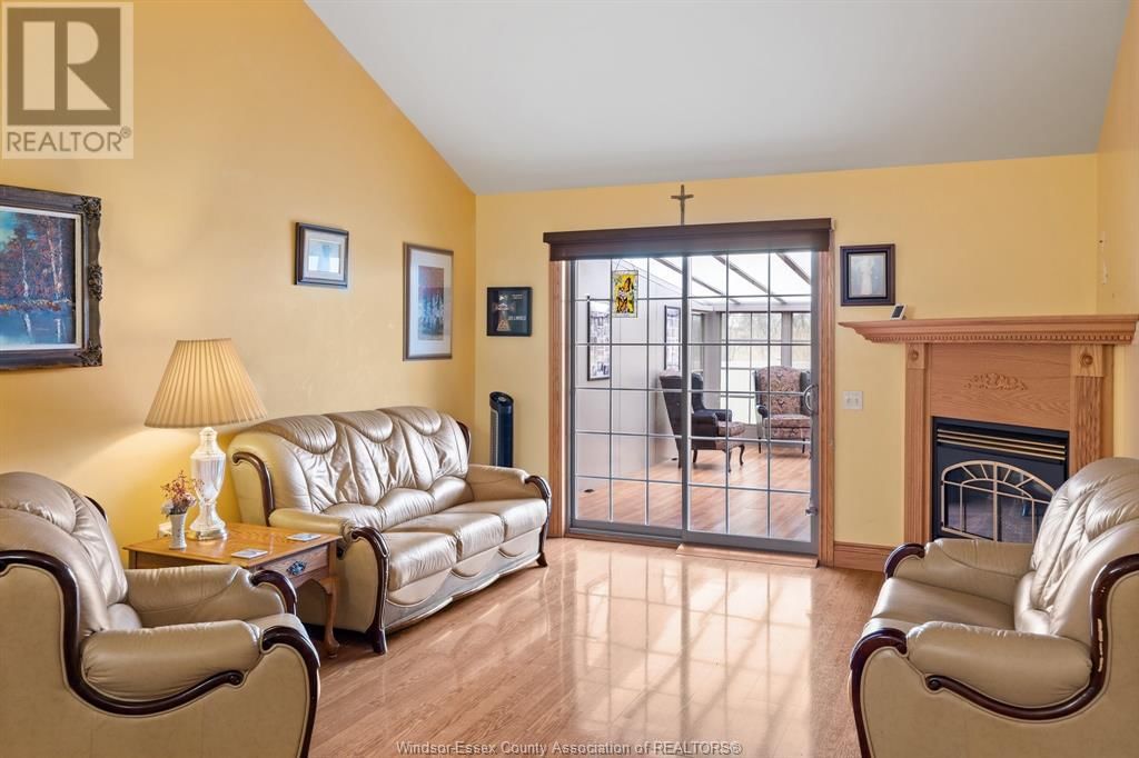 393 LENORE Image 3