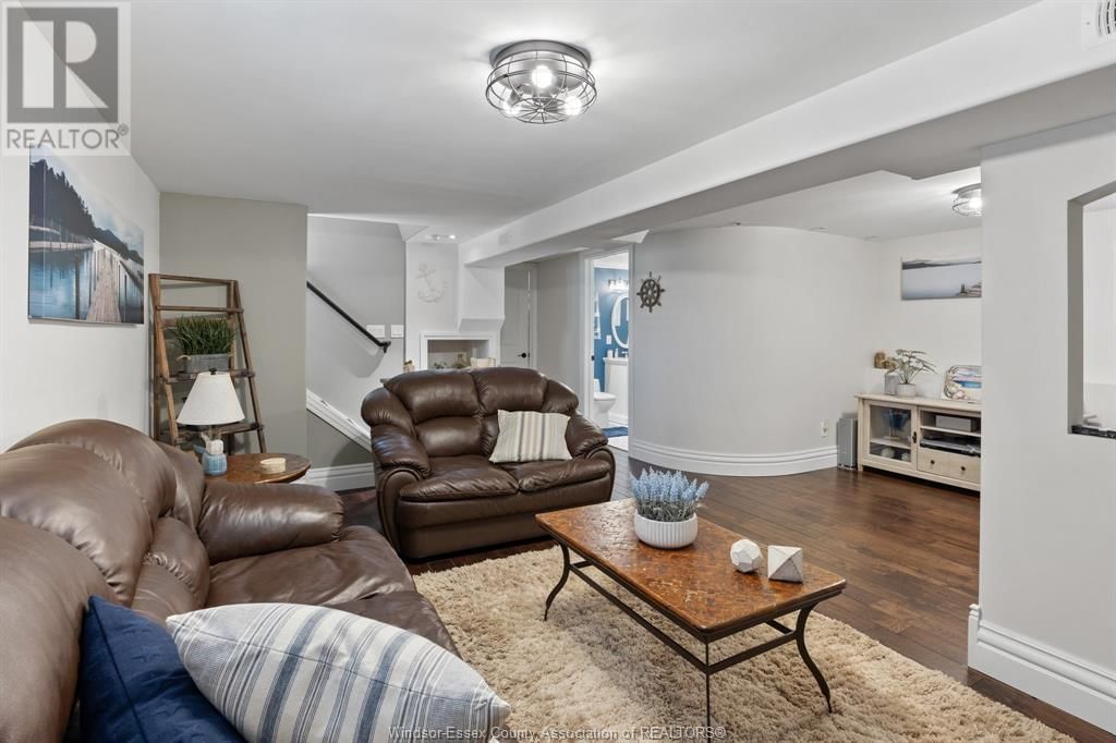 794 ERIE SHORES Image 49
