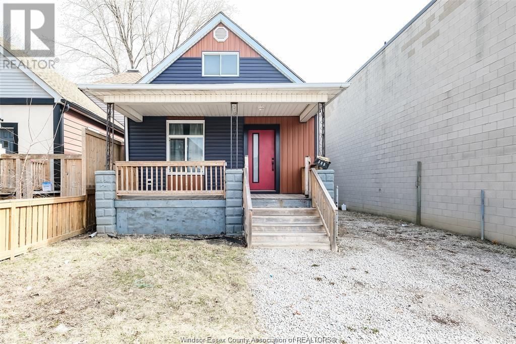 588 CARON AVENUE Image 2