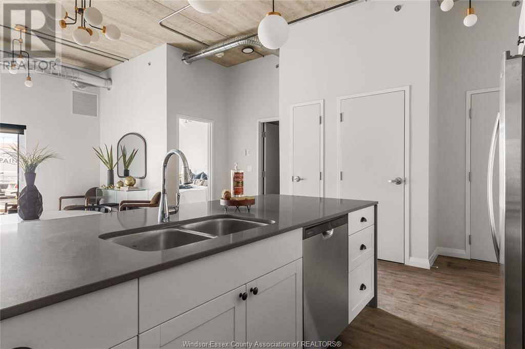 305 - 1370 ARGYLE Image 24