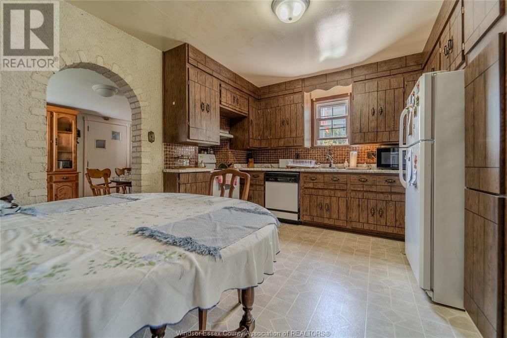 3336 BYNG ROAD Image 8