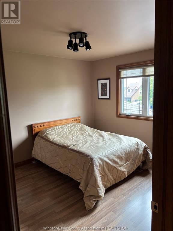 589 DRESDEN PLACE Image 13