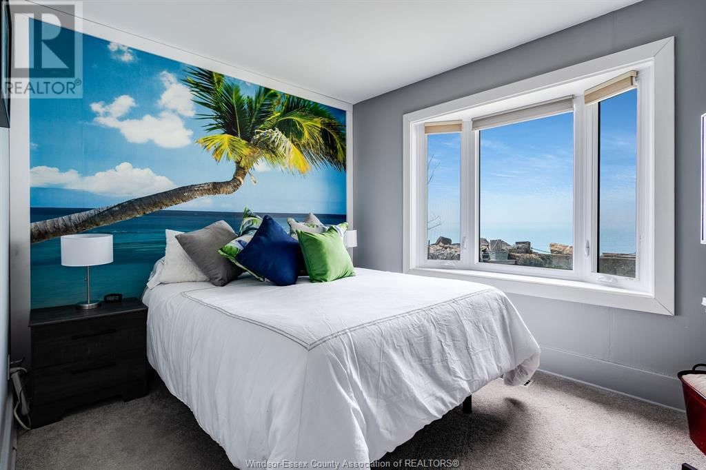 360 ROBSON ROAD Image 15