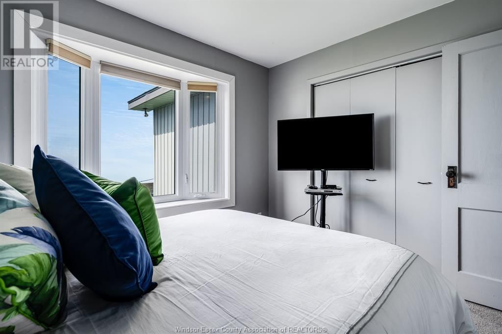360 ROBSON ROAD Image 16