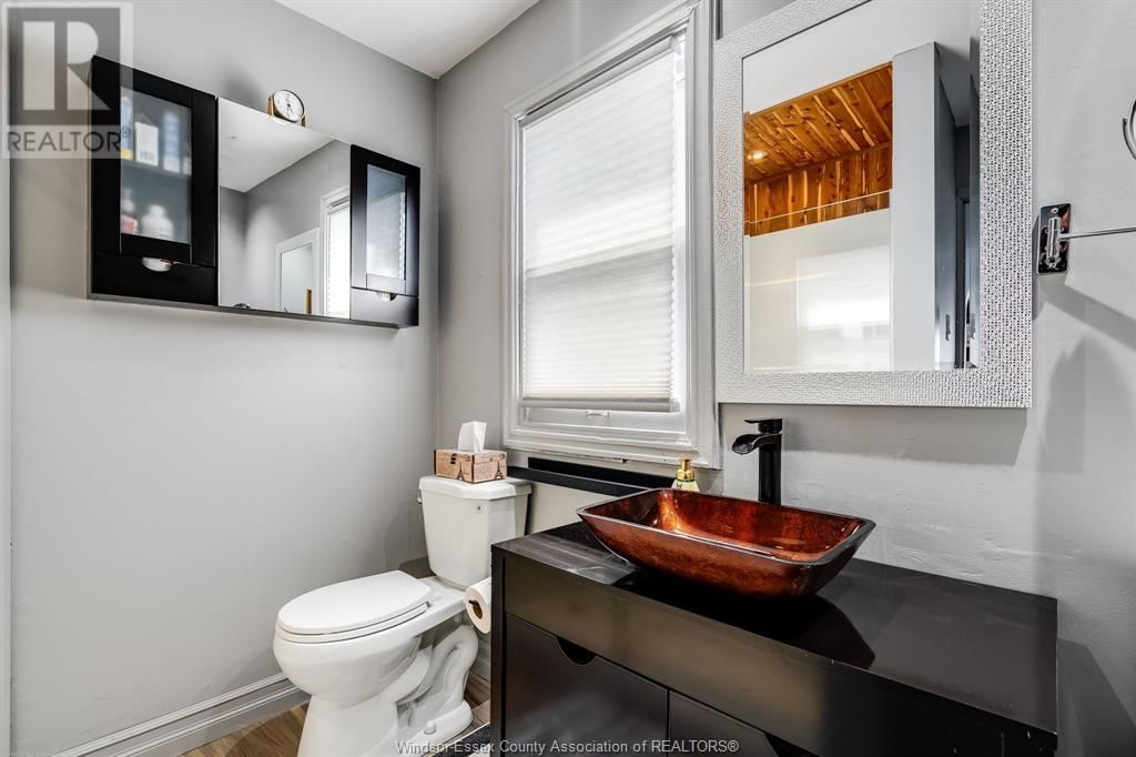 360 ROBSON ROAD Image 17