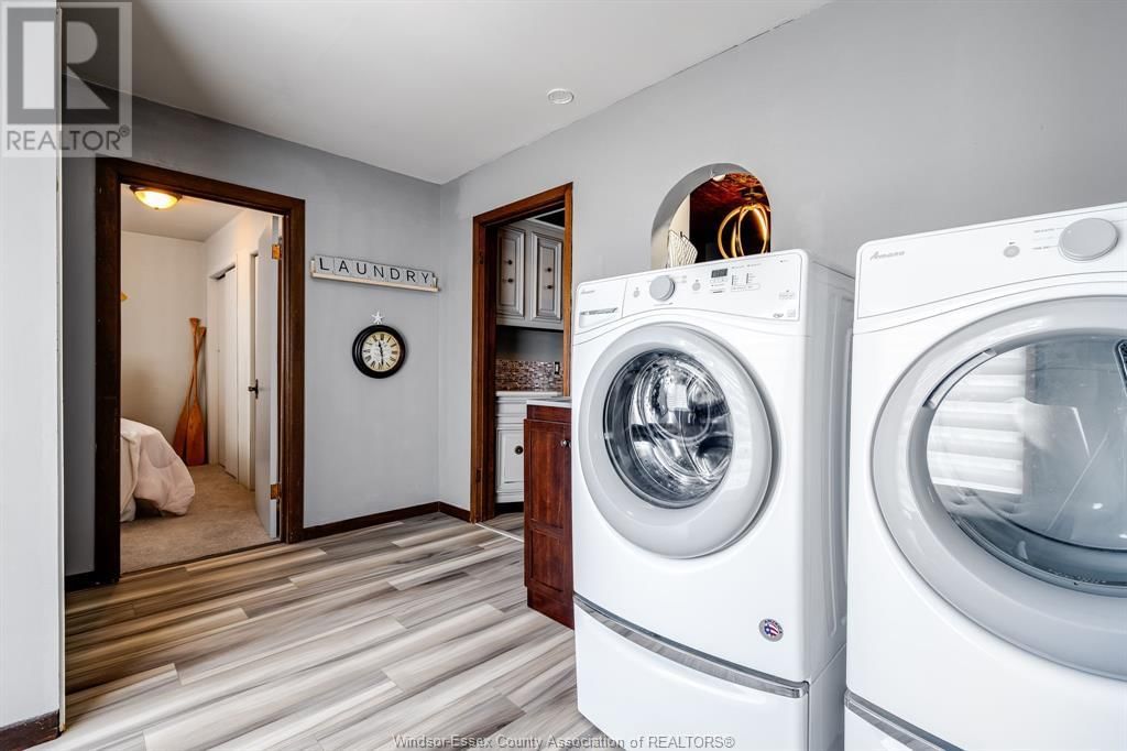360 ROBSON ROAD Image 21