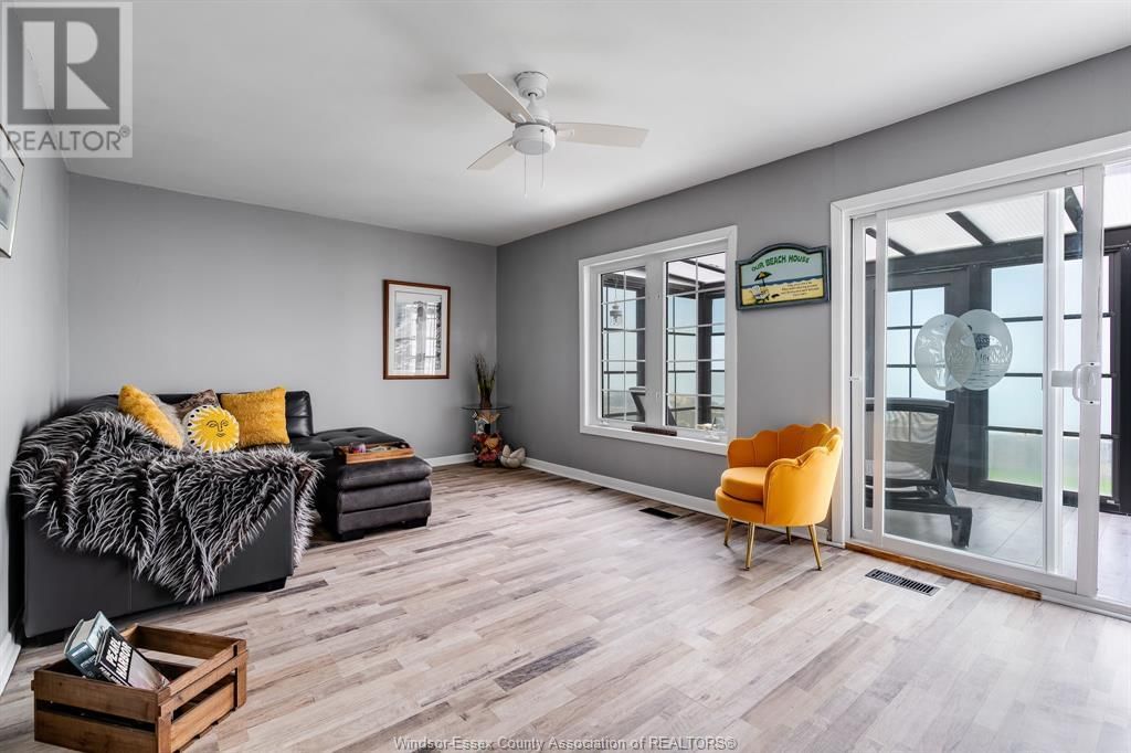 360 ROBSON ROAD Image 26