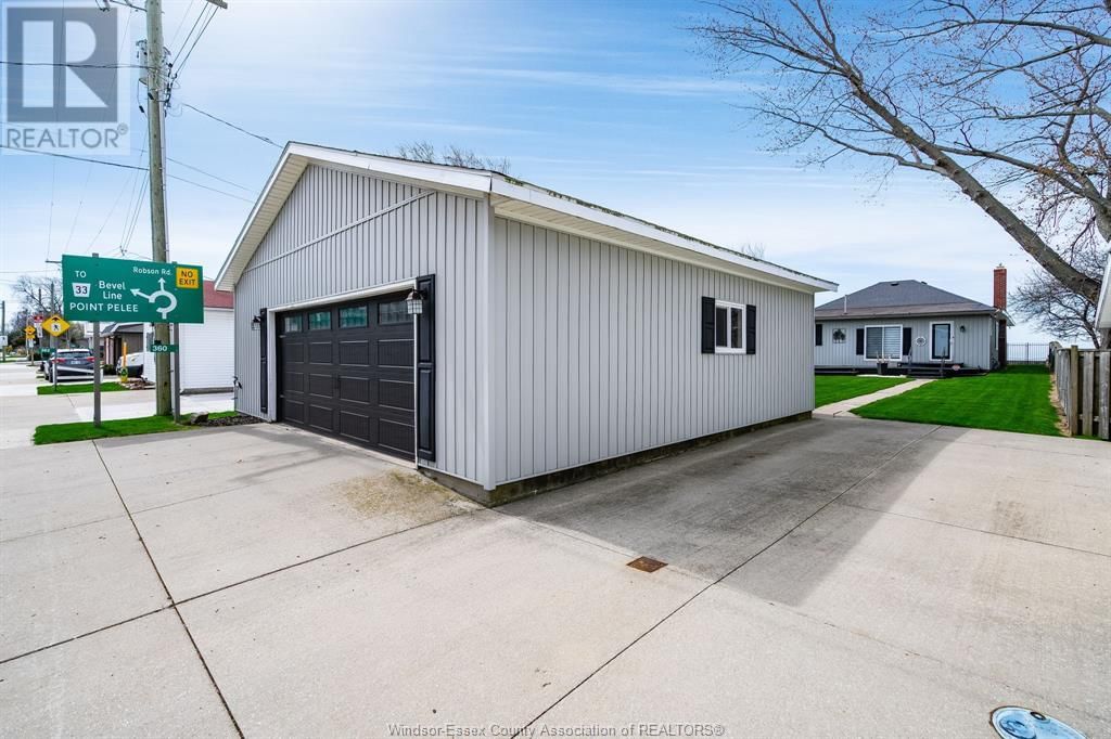 360 ROBSON ROAD Image 29