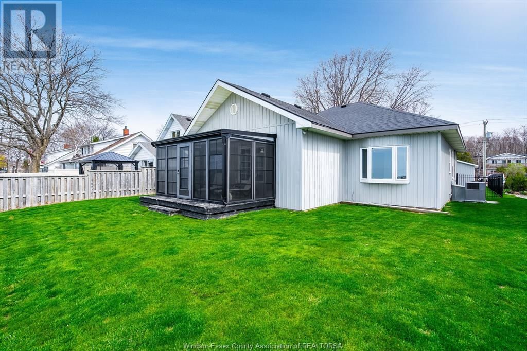 360 ROBSON ROAD Image 35