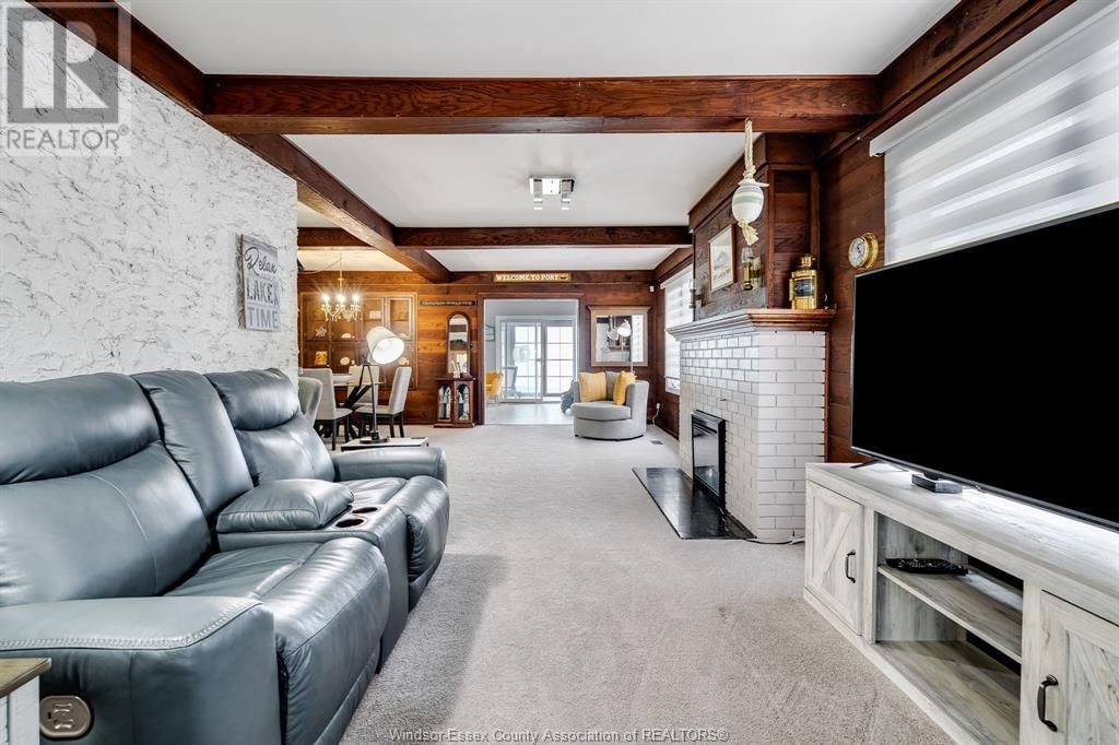 360 ROBSON ROAD Image 4