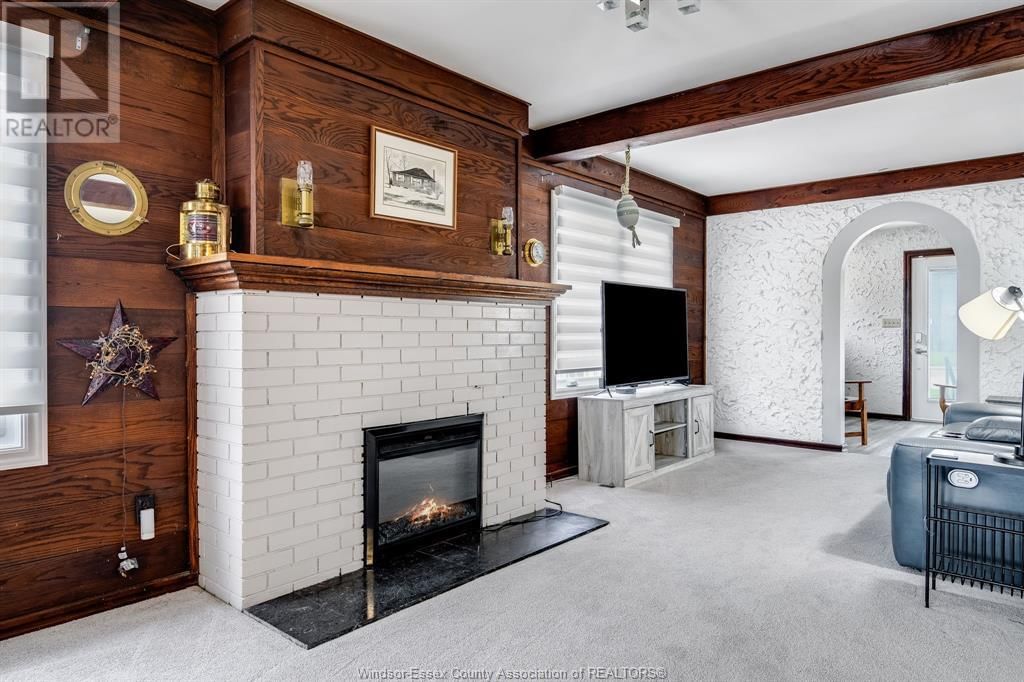 360 ROBSON ROAD Image 6