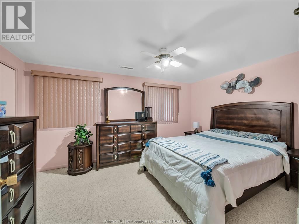 35 - 2870 MEADOWBROOK LANE Image 18