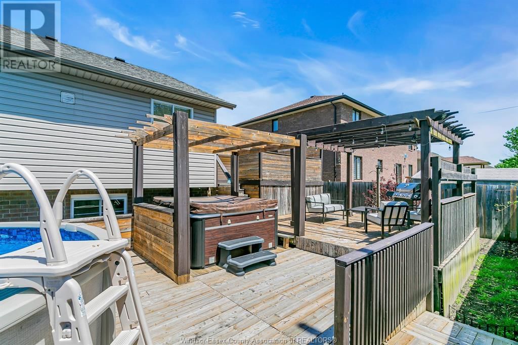200 RIVERVIEW AVENUE Image 15