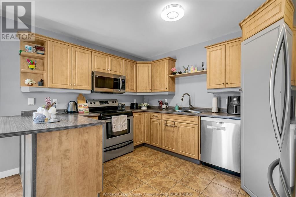 200 RIVERVIEW AVENUE Image 24