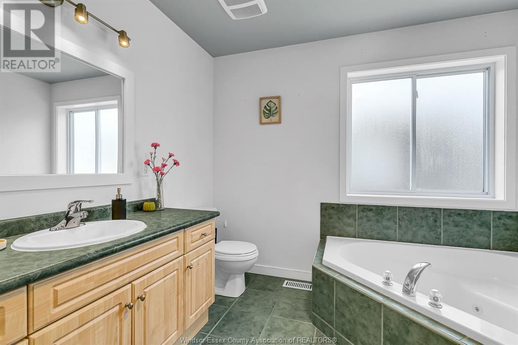 200 RIVERVIEW AVENUE Image 27