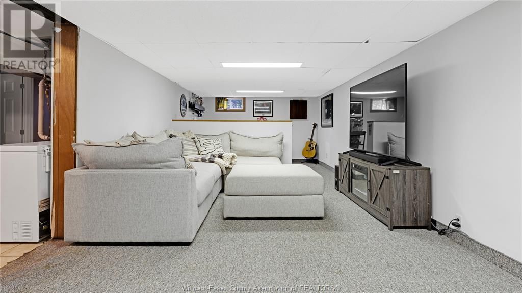 1215 DOT AVENUE Image 17
