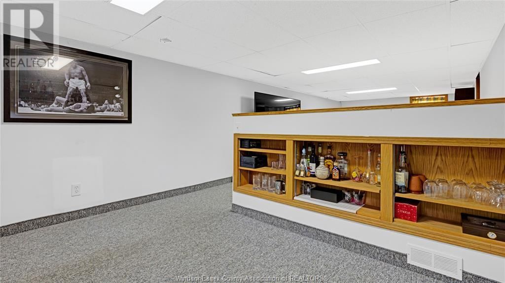1215 DOT AVENUE Image 20
