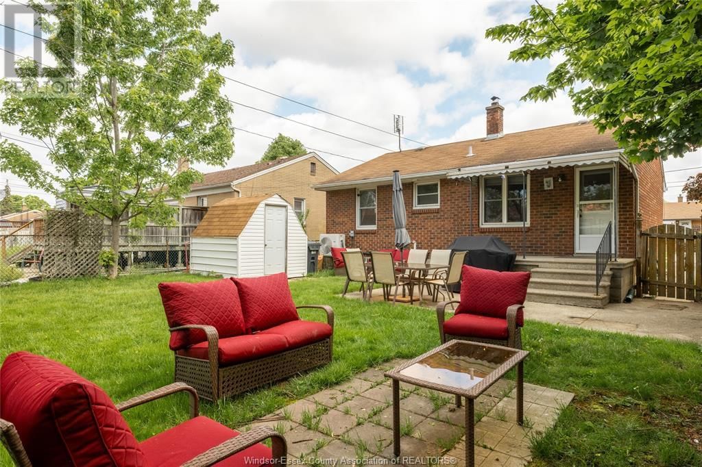 1215 DOT AVENUE Image 26