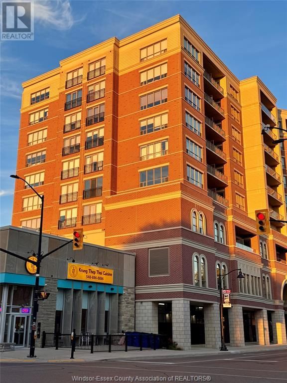 905 - 121 KING STREET Image 3