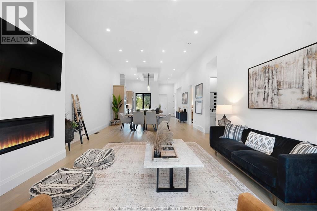 572 LILY MAC BOULEVARD Image 21