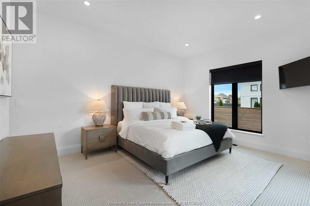 572 LILY MAC BOULEVARD Image 23