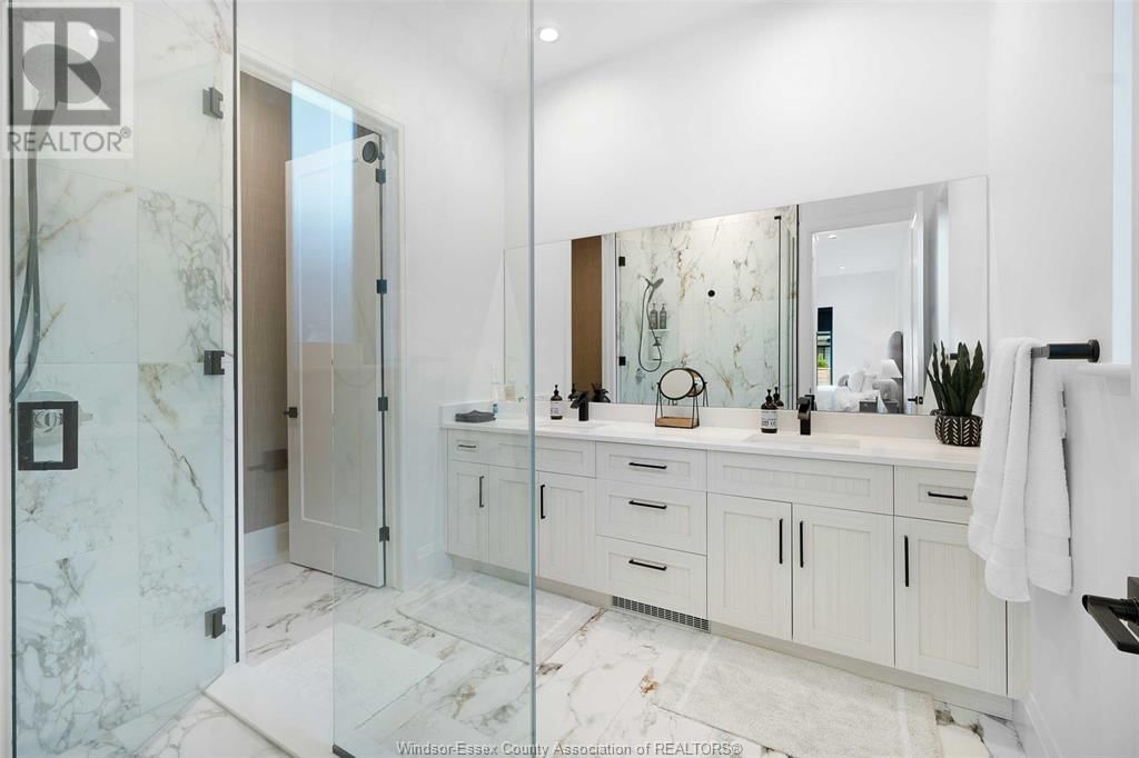 572 LILY MAC BOULEVARD Image 27