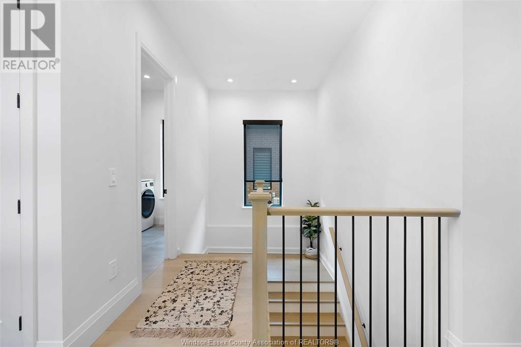 572 LILY MAC BOULEVARD Image 35