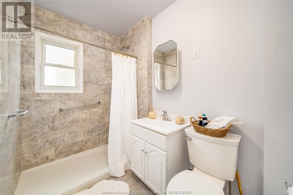 1768 DROUILLARD ROAD Image 22