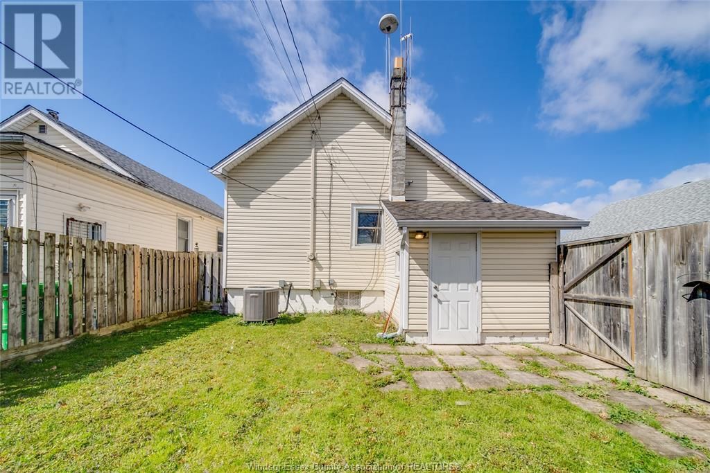 1768 DROUILLARD ROAD Image 37