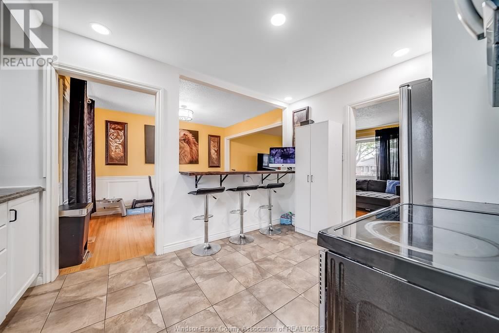 3990 MYRTLE AVENUE Image 20