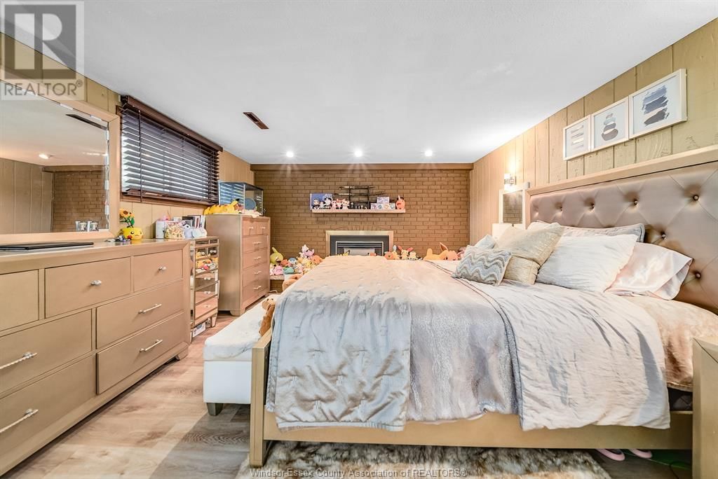 3990 MYRTLE AVENUE Image 33