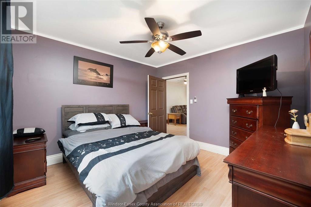 922 MAISONVILLE AVENUE Image 10