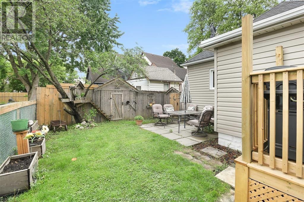922 MAISONVILLE AVENUE Image 21