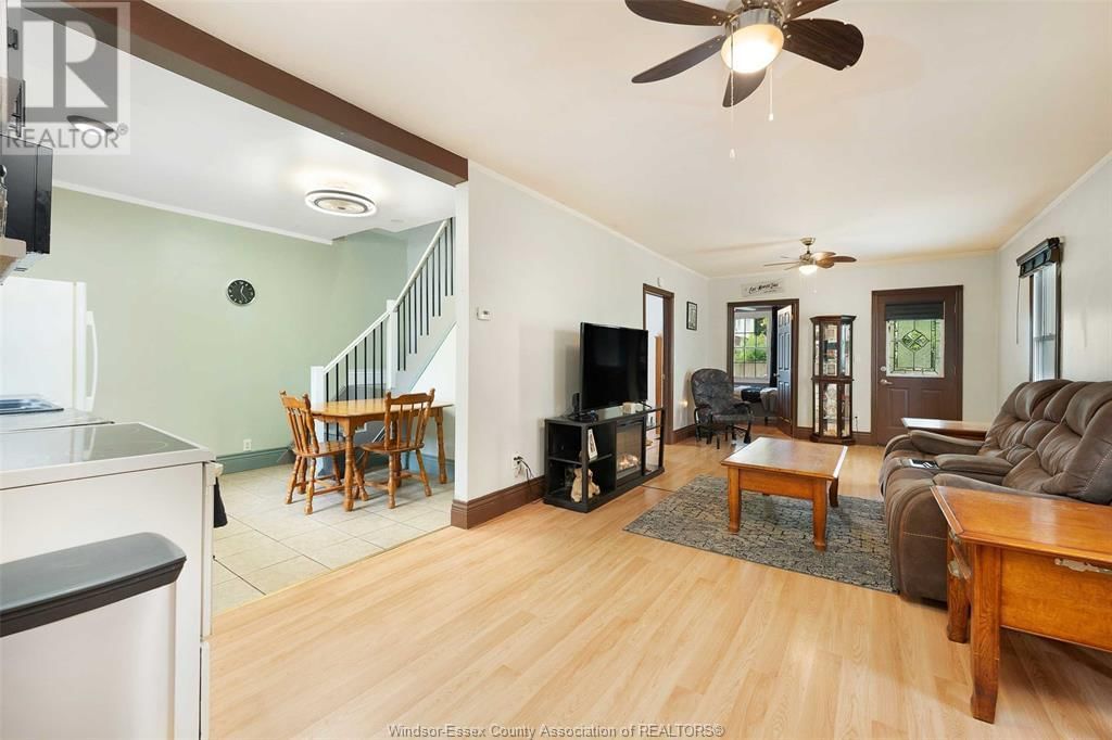 922 MAISONVILLE AVENUE Image 4