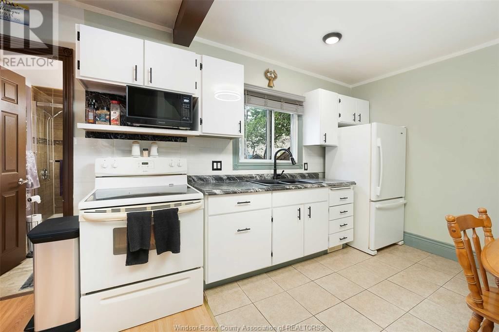 922 MAISONVILLE AVENUE Image 7