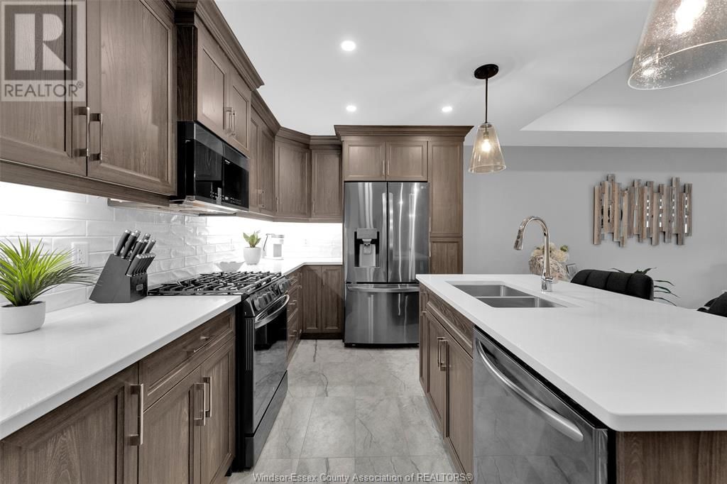 118 JONES STREET Image 7