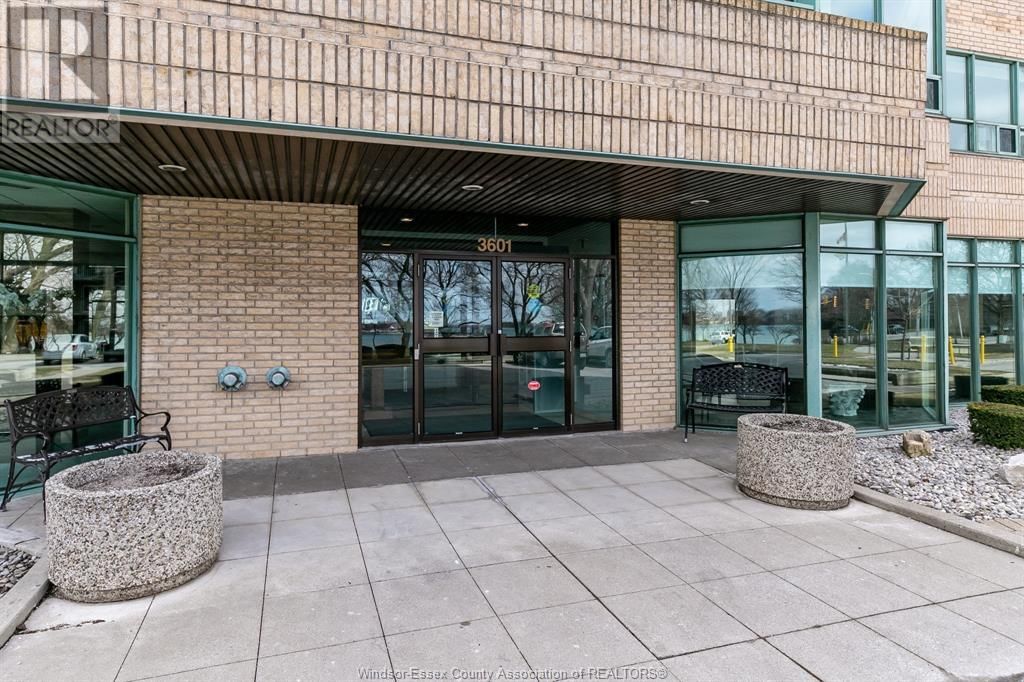 201 - 3601 RIVERSIDE DRIVE EAST Image 2