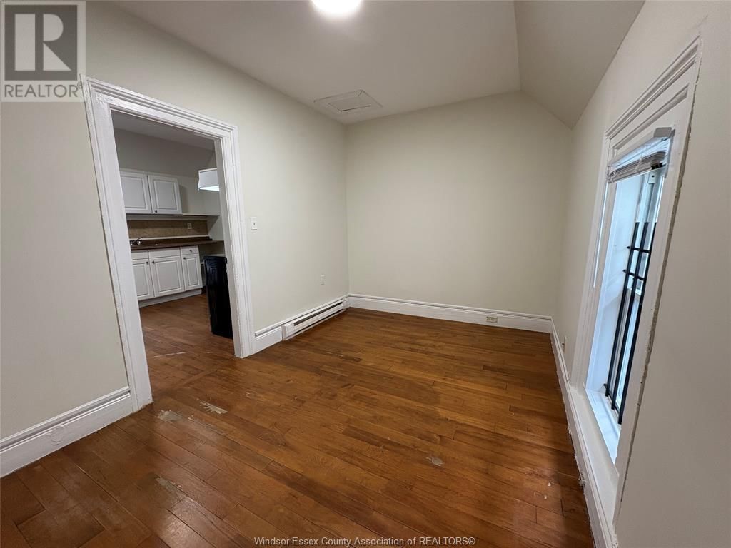 Suite A - 454 CRAWFORD AVENUE Image 11