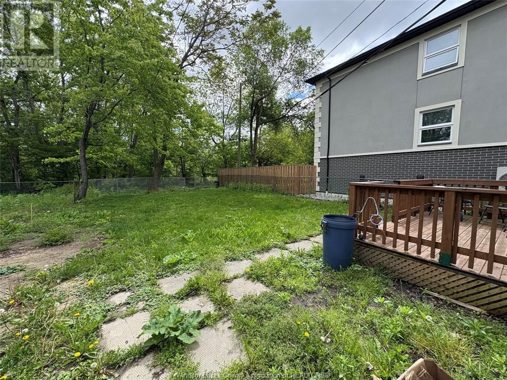 Suite A - 454 CRAWFORD AVENUE Image 16