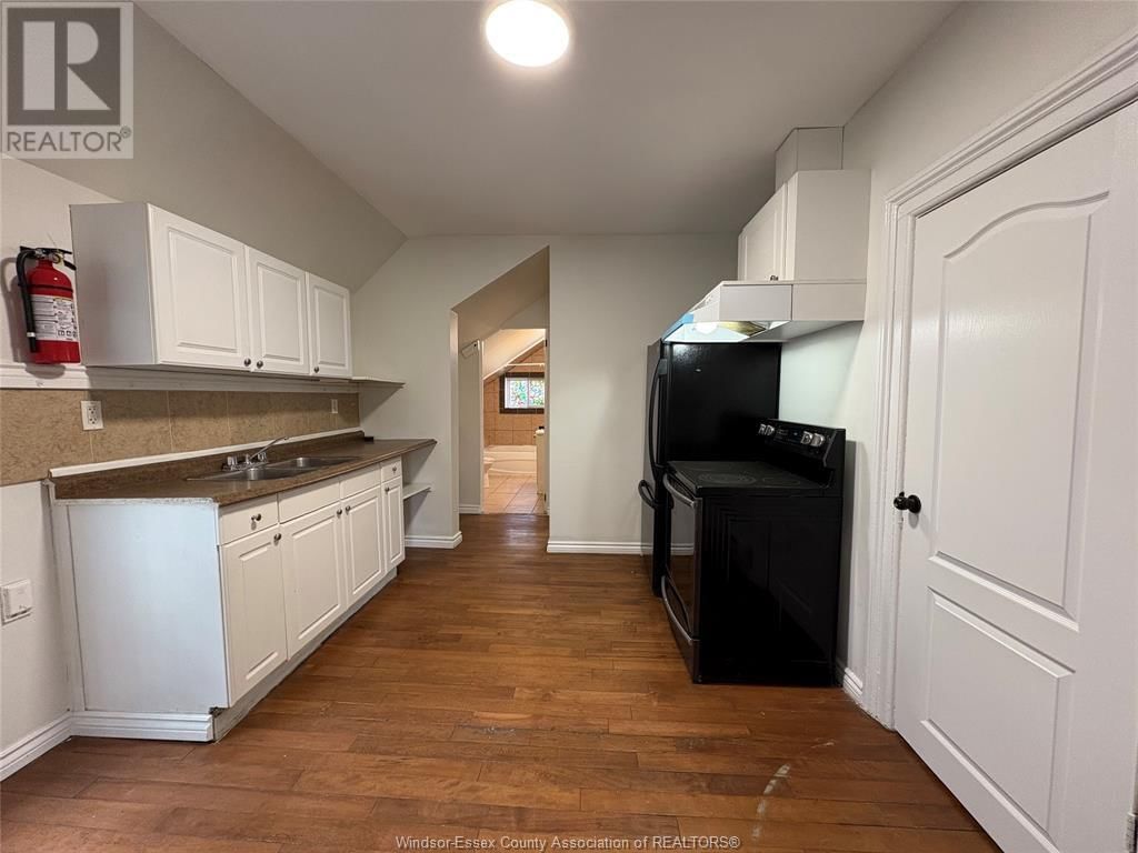 Suite A - 454 CRAWFORD AVENUE Image 7