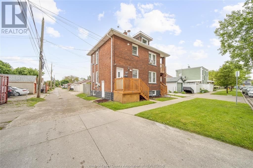 1239-47 RICHMOND STREET Image 3